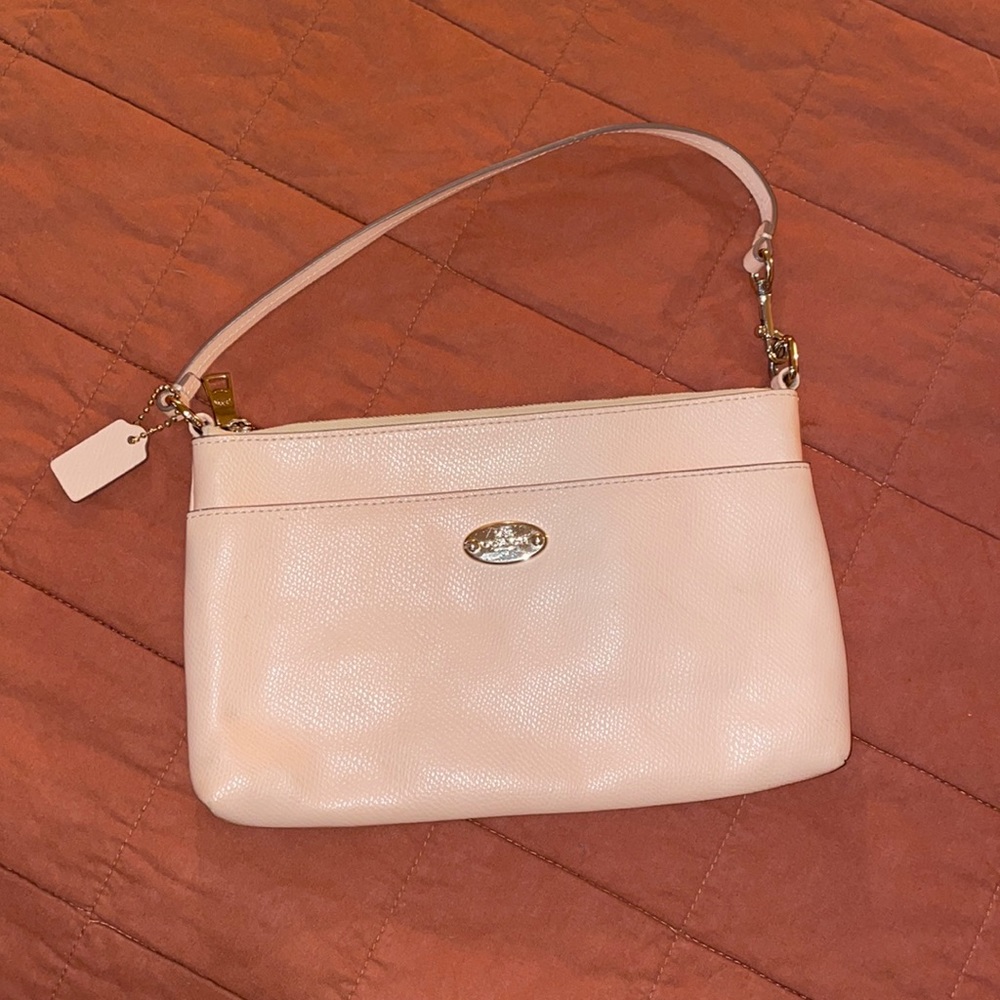 Pink leather coach small shoulder purse